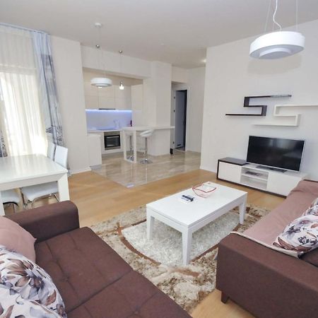 Luxury Montesun Apartments Μπούντβα Εξωτερικό φωτογραφία