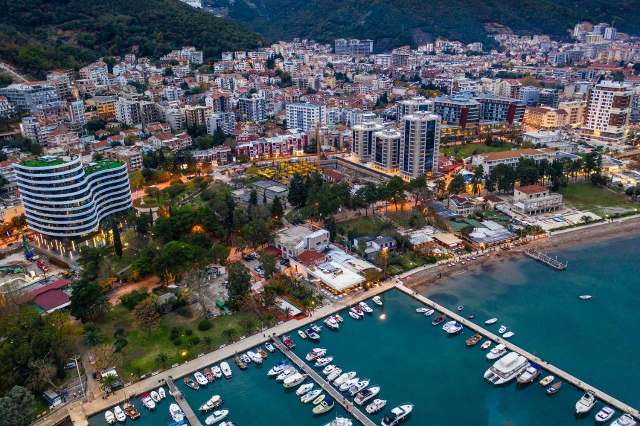 Luxury Montesun Apartments Μπούντβα Εξωτερικό φωτογραφία